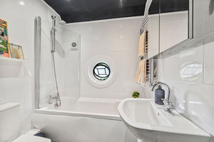 Bathroom- click for photo gallery
